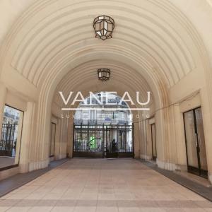 Paris VIIe - RUE SAINT DOMINIQUE - Élégant appartement avec vue 