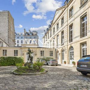 Place des Vosges - Hôtel de Chaulnes - Dernier étage