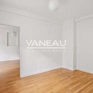 Paris VIIIe - Elysées - Appartement rénové idéalement situé