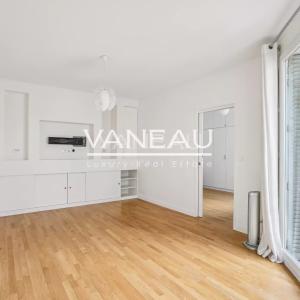 Paris VIIIe - Elysées - Appartement rénové idéalement situé