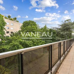 Neuilly - Saint James - quatre pièces avec terrasse