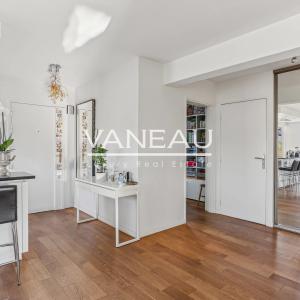 Suresnes/Mairie -Appartement dernier étage avec terrasse et balc