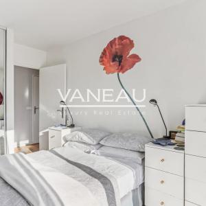 Suresnes/Mairie -Appartement dernier étage avec terrasse et balc