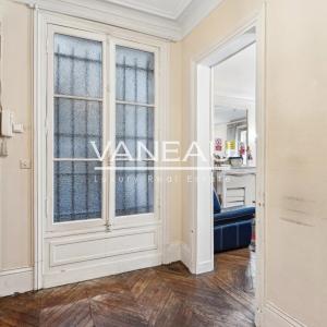 Paris Xe - Magenta / Saint-Quentin - charmant trois pièces pour 