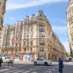 Paris XVe Saint Lambert - Bel appartement de réception en étage 