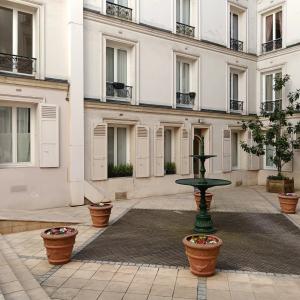 Paris XVI - IENA - Studio sur cour