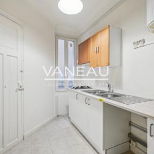 Paris XV - Boucicaut - Convention : Appartement trois pièces en 