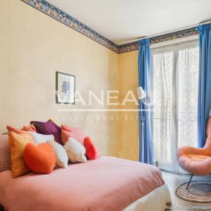 PARIS XVe Commerce - Appartement d'exception quatre pièces avec 