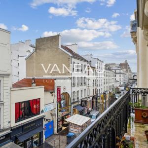 PARIS XVe Commerce - Appartement d'exception quatre pièces avec 