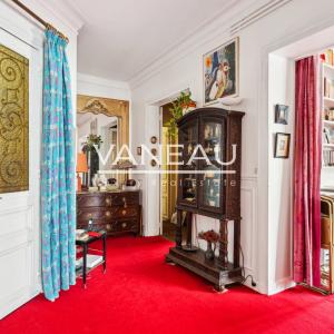 PARIS XVe Commerce - Appartement d'exception quatre pièces avec 