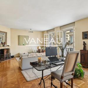 Paris VIIe - Sainte Clotilde - Pied à terre