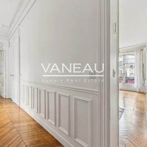 PARIS VIIIe - Appartement familial et de réception