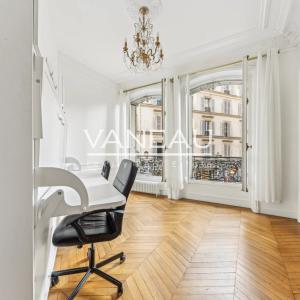 PARIS VIIIe - Appartement familial et de réception