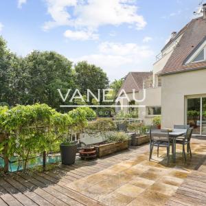Très belle propriété avec piscine au cœur de Garches
