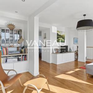 Appartement familial en dernier étage avec quatre chambres