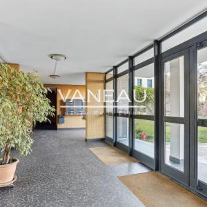 Appartement familial en dernier étage avec quatre chambres