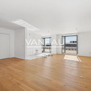 Appartement avec terrasses au dernier étage
