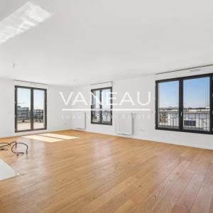 Appartement avec terrasses au dernier étage