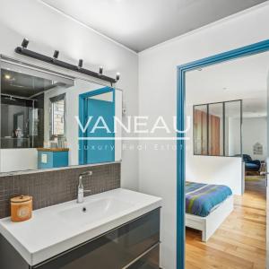 Maison d'architecte sur terrain arboré