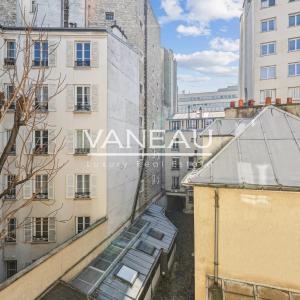 Exclusivité – Paris XVème nord – Deux pièces à rénover – Lumineu