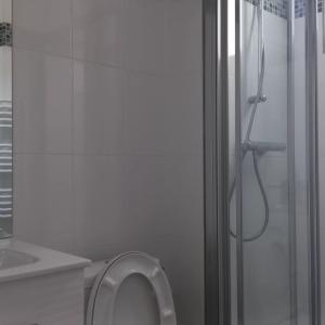 Paris VIII - Bel appartement en triplex familial avec terrasse -