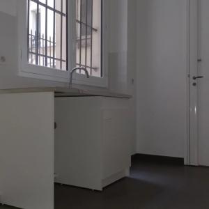 Paris VIII - Appartement en 1er étage avec deux chambres - rue C
