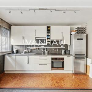 Paris XVe - Montparnasse - Appartement deux pièces avec balcon