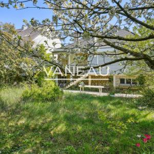 Issy-Les-Moulineaux - Maison familiale avec jardin arboré