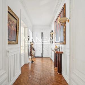 Le Raincy - Hôtel de Ville - Bel appartement au charme de l'anci