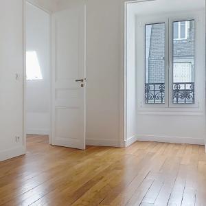 Paris XVII - deux pièces - une chambre - en étage élevé sans asc
