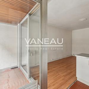 Paris XVIe - Muette - studio avec balcon à rénover
