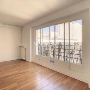 Paris XIVe - studio lumineux avec balcon et vue dégagée