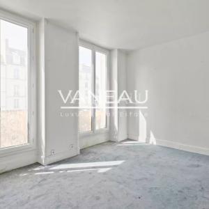 Paris IVème - SAINT-PAUL - Balcon - Vue dégagée lumière et poten