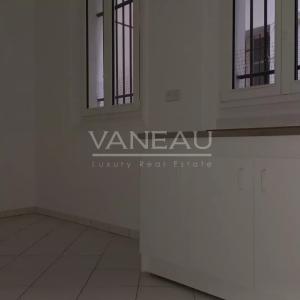 Paris XVII - deux pièces - une chambre - 1er étage sans ascenseu