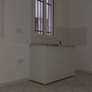 Paris XVII - deux pièces - une chambre - 1er étage sans ascenseu