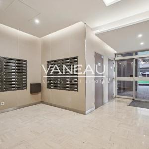 EXCLUSIVITE - DEUX PIECES AVEC BALCON - PROCHE DES PASSAGES