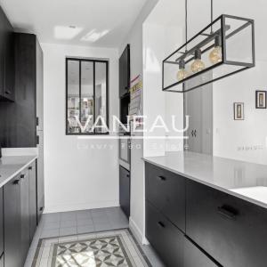 Appartement familial en dernier étage avec quatre chambres