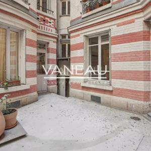 PARIS XIIe - Aligre / Gare de Lyon - Deux pièces calme beaux vol