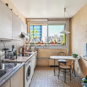 Dernier étage avec terrasse - Vue panoramique - Ile de Puteaux