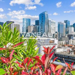Dernier étage avec terrasse - Vue panoramique - Ile de Puteaux