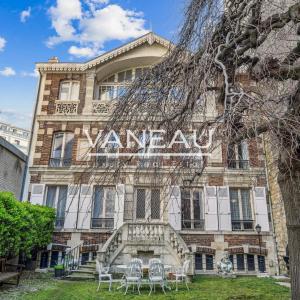 Maison de charme avec jardin - Cinq chambres