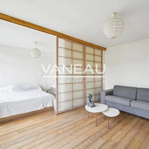 Paris XVe - Blomet - Appartement deux pièces en étage élevé