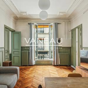 PIED-À-TERRE - TRIANGLE D'OR