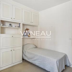 Deux chambres, en étage avec balcon