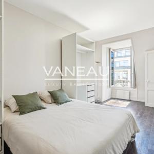 PARIS Ier - Trois Pièces - Vue dégagée