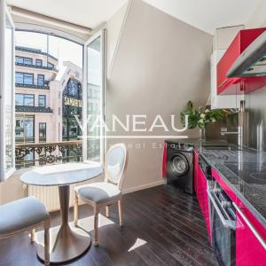 PARIS Ier - Trois Pièces - Vue dégagée