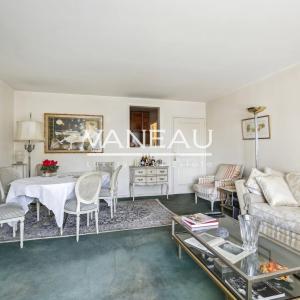 Neuilly - Mairie - Deux pièces avec large balcon