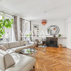 Paris Xème - Bel appartement familial de quatre pièces en parfai