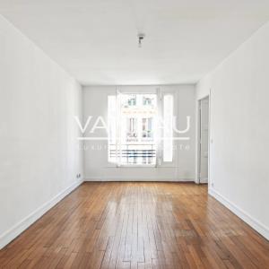 Paris XVe Volontaires - Appartement lumineux en étage élevé