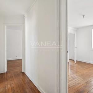 Paris XVe Volontaires - Appartement lumineux en étage élevé